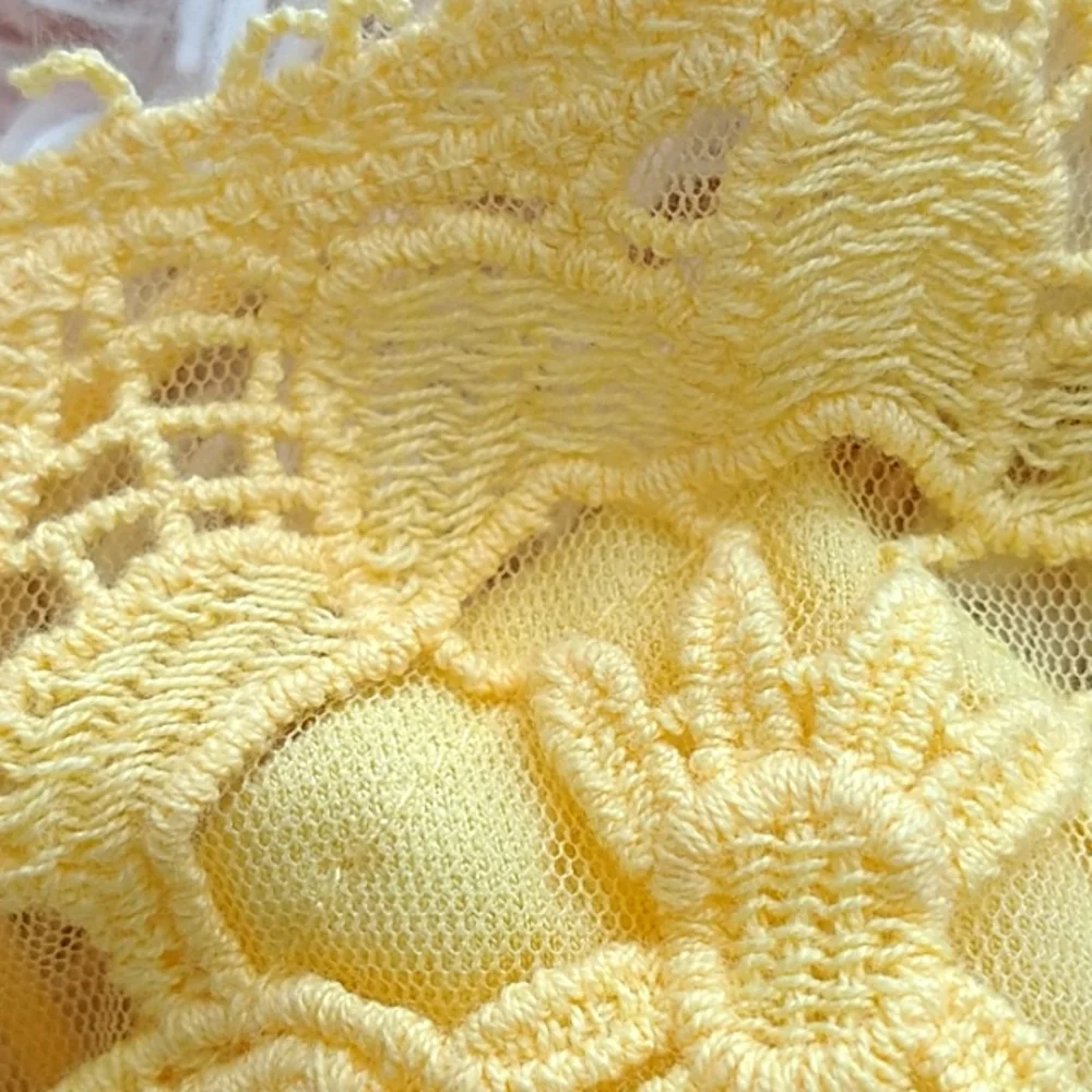 🌟NWT FP buttercup yellow lace eyelet bralette - Picture 6 of 8